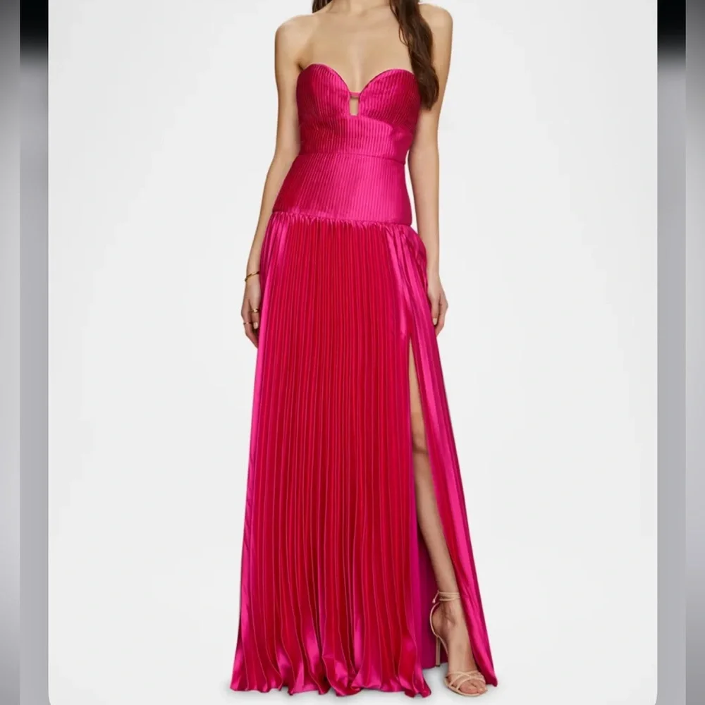Amur Ludlow Charmeuse Pleated Strapless Gown Size 10 NWT - Picture 1 of 7